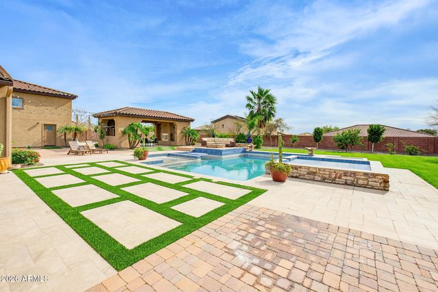 8771 W JJ RANCH Road, Peoria, AZ 85383