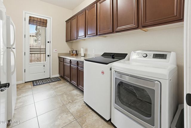 8771 W JJ RANCH Road, Peoria, AZ 85383