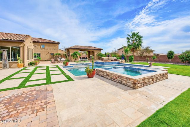 8771 W JJ RANCH Road, Peoria, AZ 85383