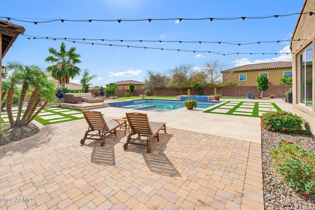 8771 W JJ RANCH Road, Peoria, AZ 85383