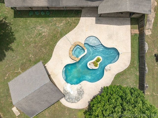 10034 E 233rd S, Porum, OK 74455