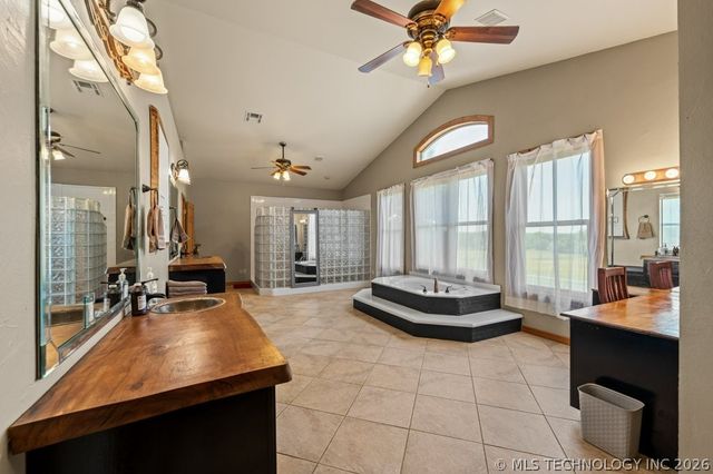 10034 E 233rd S, Porum, OK 74455
