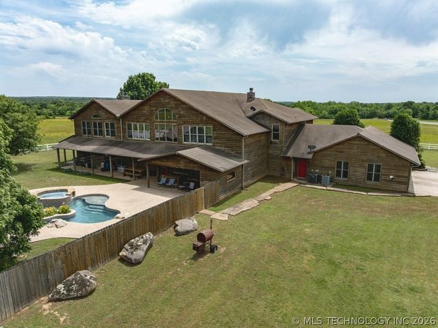 10034 E 233rd S, Porum, OK 74455