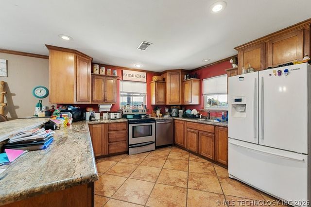 10034 E 233rd S, Porum, OK 74455