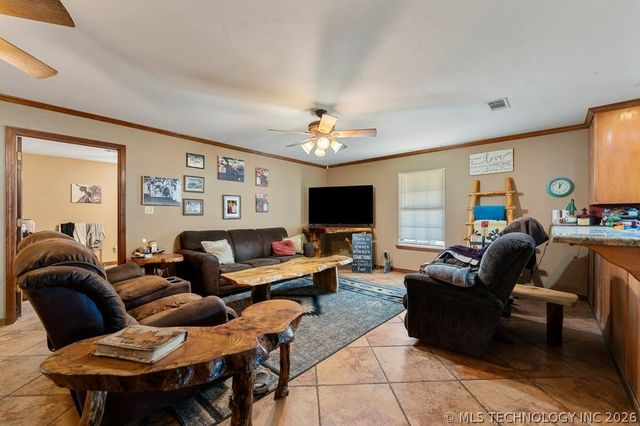 10034 E 233rd S, Porum, OK 74455