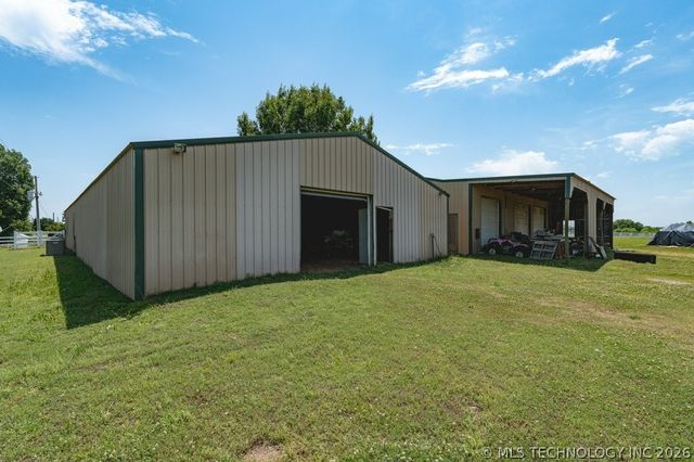 10034 E 233rd S, Porum, OK 74455