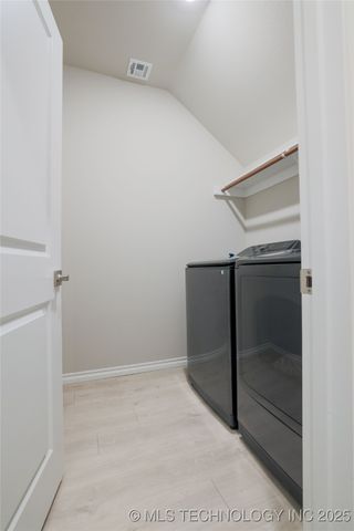 2416 W Birmingham Street, Broken Arrow, OK 74011