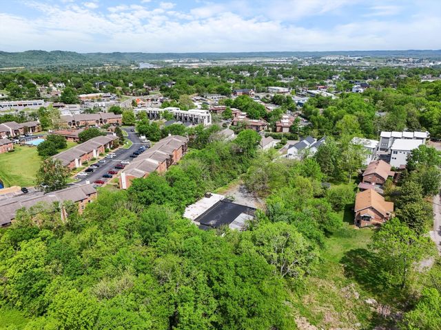 813 Watts Ln, Nashville, TN 37209