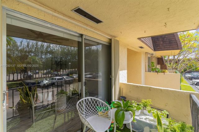 13726 SW 90th Ave 28, Miami, FL 33176