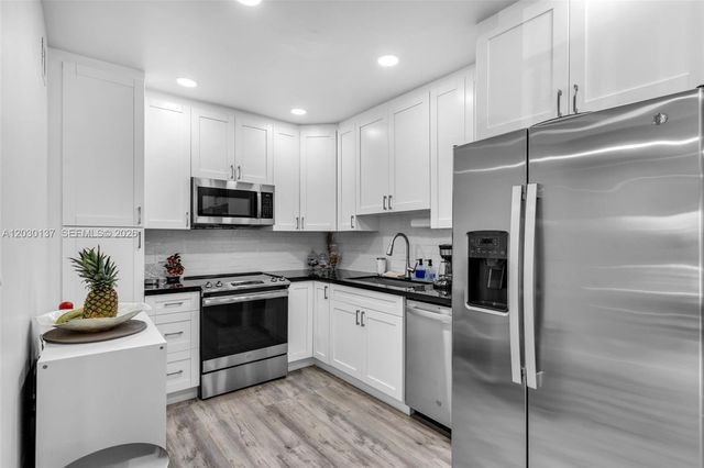 13726 SW 90th Ave 28, Miami, FL 33176
