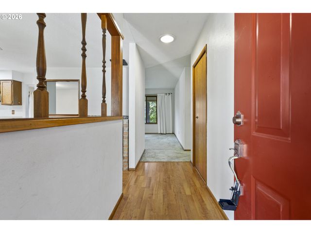 10410 Sw 25TH Ave, Portland, OR 97219