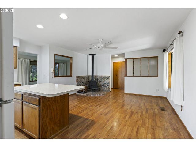 10410 Sw 25TH Ave, Portland, OR 97219