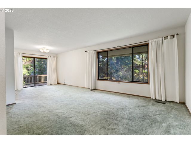 10410 Sw 25TH Ave, Portland, OR 97219