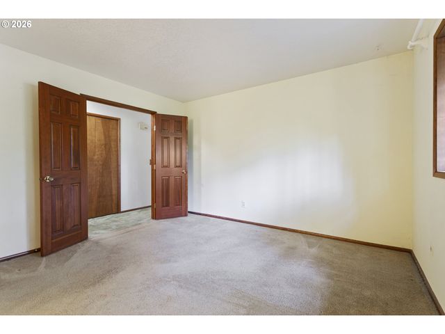 10410 Sw 25TH Ave, Portland, OR 97219