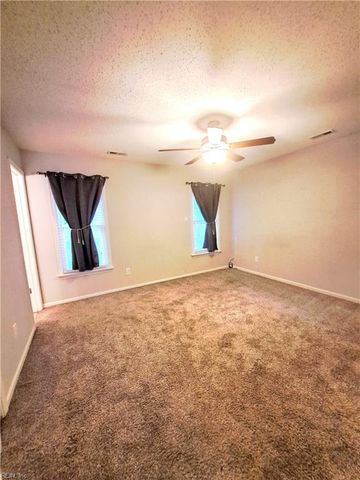 2221 Locks Landing CRES, Chesapeake, VA 23323