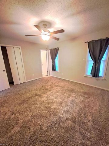 2221 Locks Landing CRES, Chesapeake, VA 23323