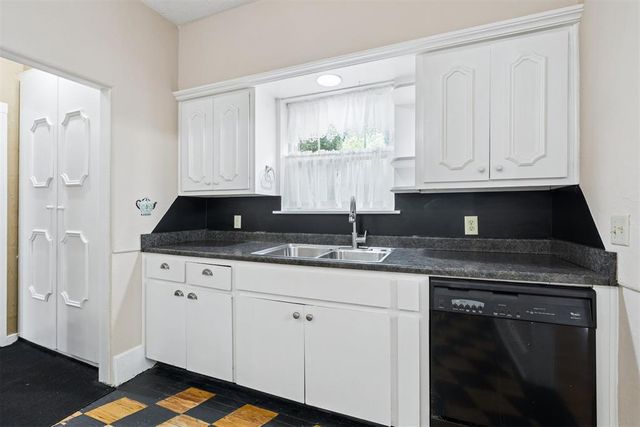 930 S Pickard Avenue, Norman, OK 73069