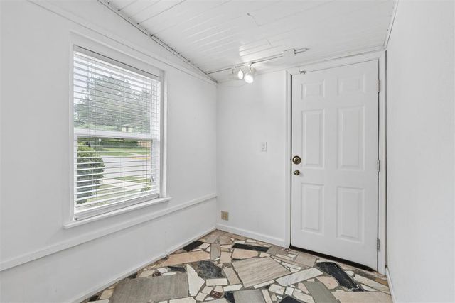 930 S Pickard Avenue, Norman, OK 73069