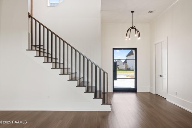 207 Sabal Bend Drive, Youngsville, LA 70592