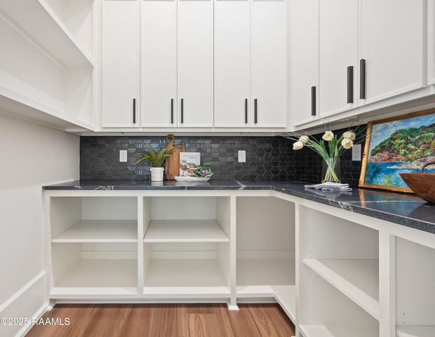 207 Sabal Bend Drive, Youngsville, LA 70592