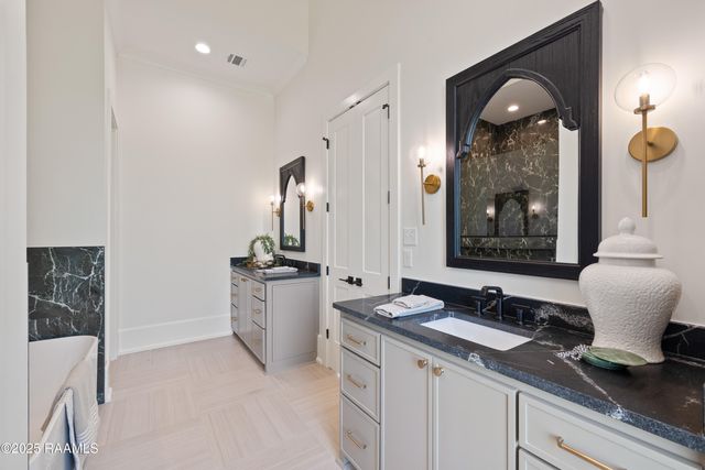 207 Sabal Bend Drive, Youngsville, LA 70592