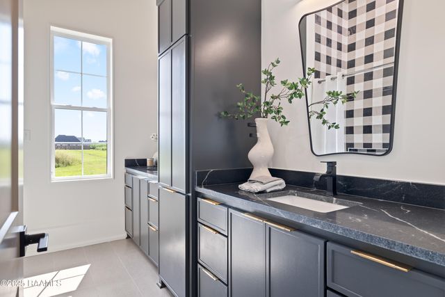 207 Sabal Bend Drive, Youngsville, LA 70592