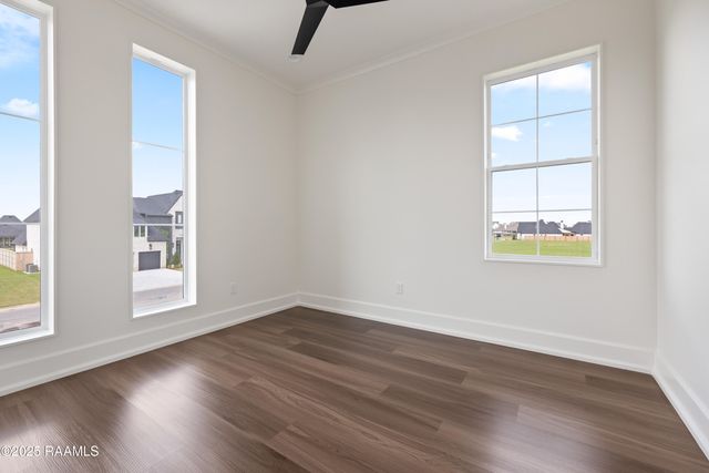 207 Sabal Bend Drive, Youngsville, LA 70592