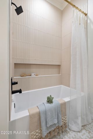 207 Sabal Bend Drive, Youngsville, LA 70592