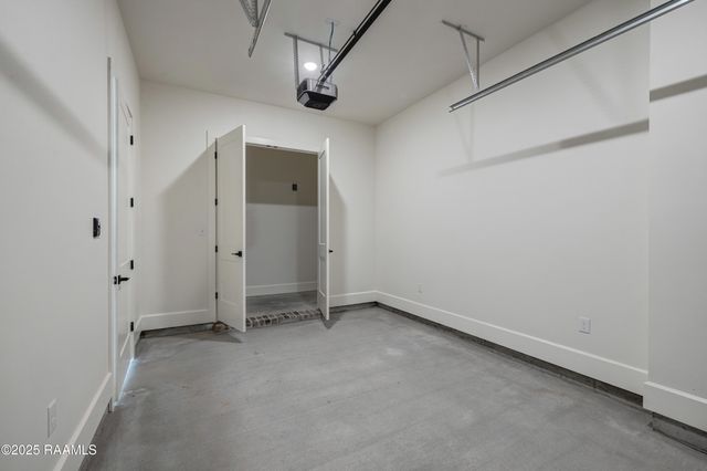 207 Sabal Bend Drive, Youngsville, LA 70592