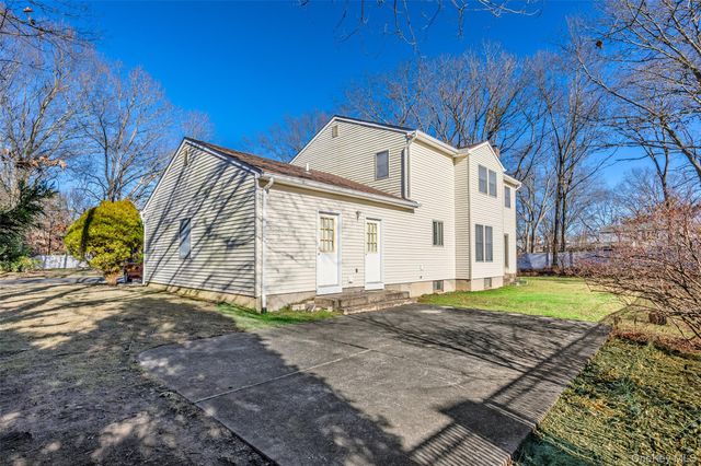 6 23rd Street, East Setauket, NY 11733