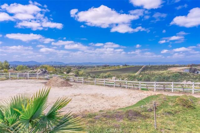 38750 Celita, Temecula, CA 92592
