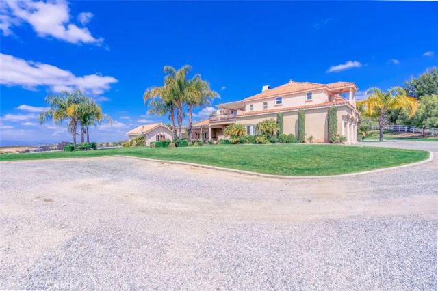 38750 Celita, Temecula, CA 92592