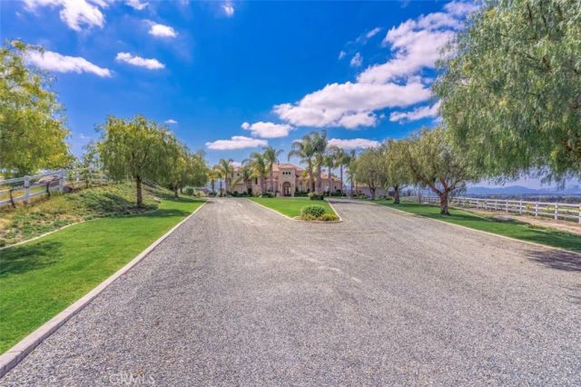 38750 Celita, Temecula, CA 92592