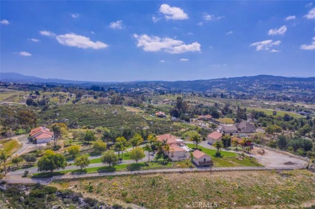 38750 Celita, Temecula, CA 92592