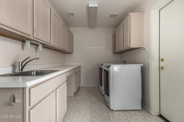 16124 W MULBERRY Drive, Goodyear, AZ 85395