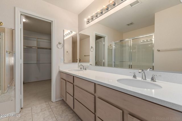 16124 W MULBERRY Drive, Goodyear, AZ 85395