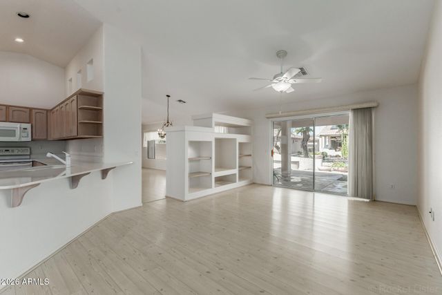 16124 W MULBERRY Drive, Goodyear, AZ 85395