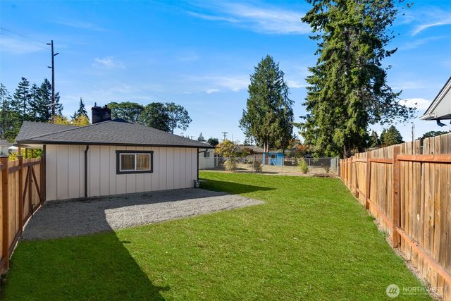 11010 Davisson Rd SW, Lakewood, WA 98499