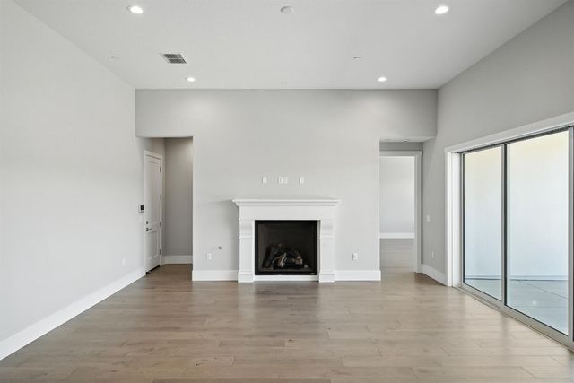 1200 Hillside Ct, Bickford Ranch, CA 95648