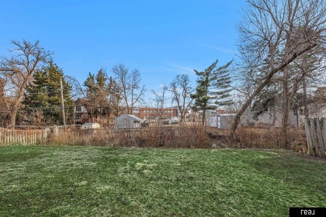 6527 & 6529 Lafayette Avenue, Omaha, NE 68132