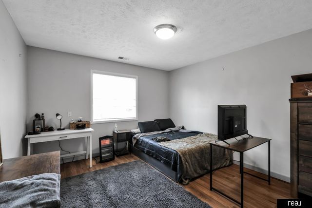 6527 & 6529 Lafayette Avenue, Omaha, NE 68132