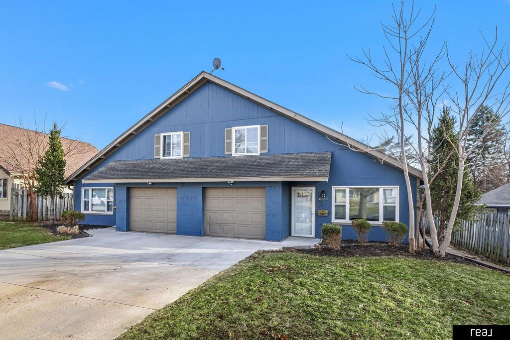 6527 & 6529 Lafayette Avenue, Omaha, NE 68132