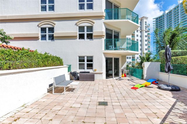 20000 E Country Club Dr 501, Aventura, FL 33180