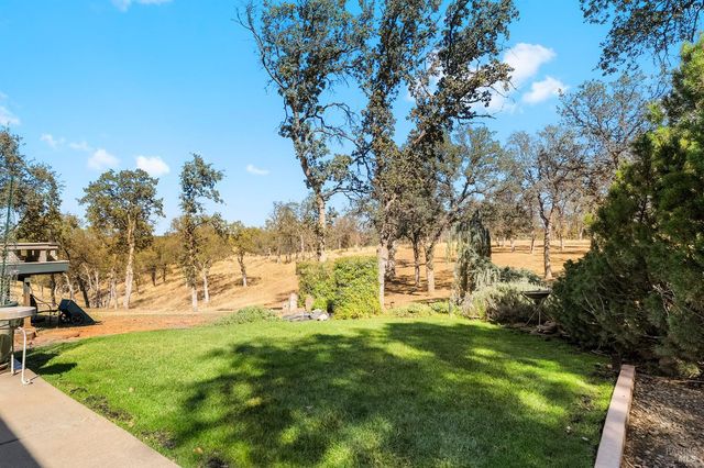 14420 Mesa Ct, Red Bluff, CA 96080