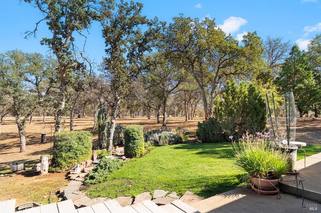 14420 Mesa Ct, Red Bluff, CA 96080