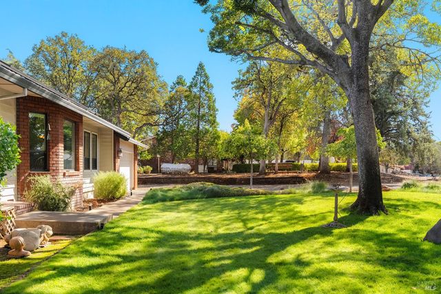 14420 Mesa Ct, Red Bluff, CA 96080