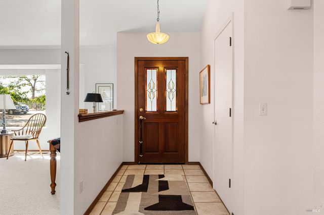 14420 Mesa Ct, Red Bluff, CA 96080