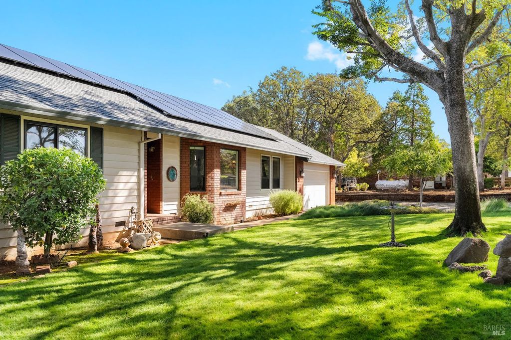 14420 Mesa Ct, Red Bluff, CA 96080