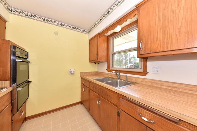 N79W16119 Community DRIVE, Menomonee Falls, WI 53051