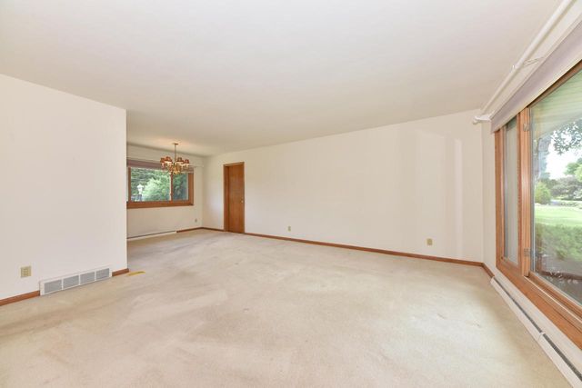 N79W16119 Community DRIVE, Menomonee Falls, WI 53051